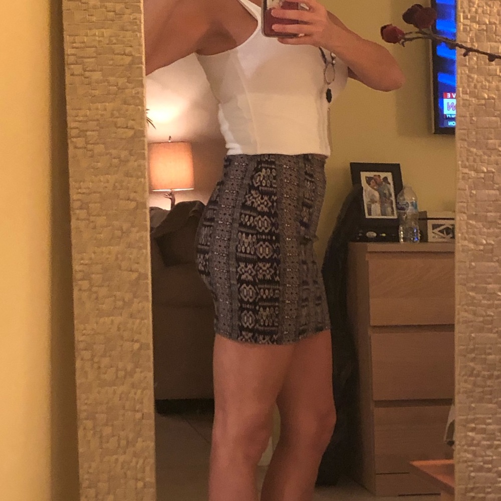 Mini skirt - Picture 3 of 5
